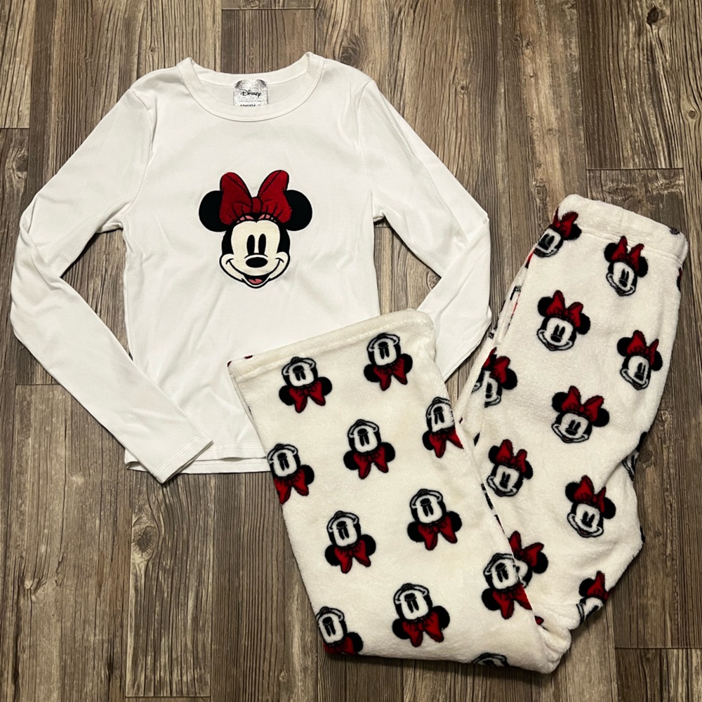 Minnie Mouse Pajama Set